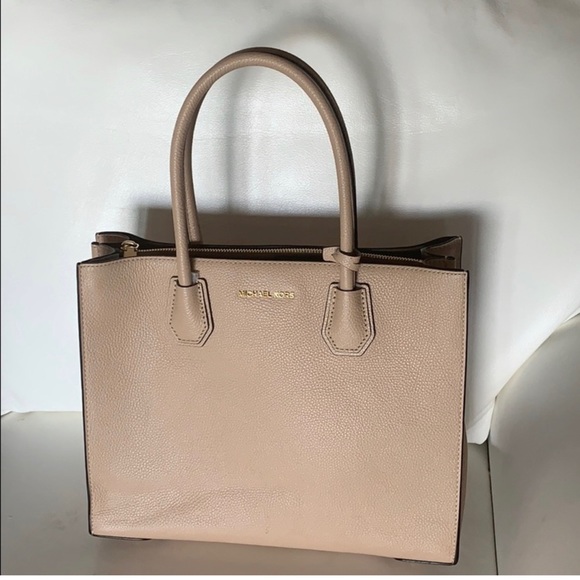 Michael Kors cream handbag - Picture 1 of 5